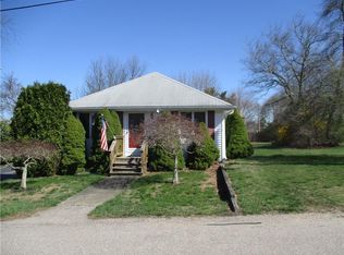 19 Marian Ave, Narragansett, RI 02882