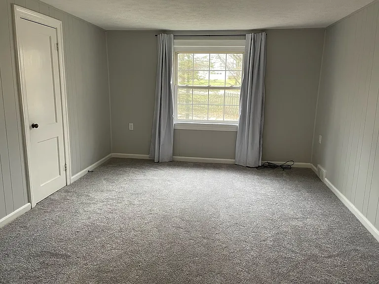 231 N Spring Grove St #3 — Photo 10