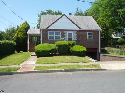 11 May St, Clifton, NJ, 07011