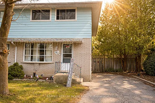 181 Cedarvale Cres Photo 1