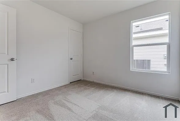 127 Sunflower St — Photo 13