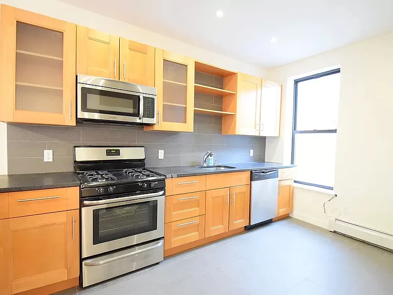 727 Fulton St #1 — Photo 7
