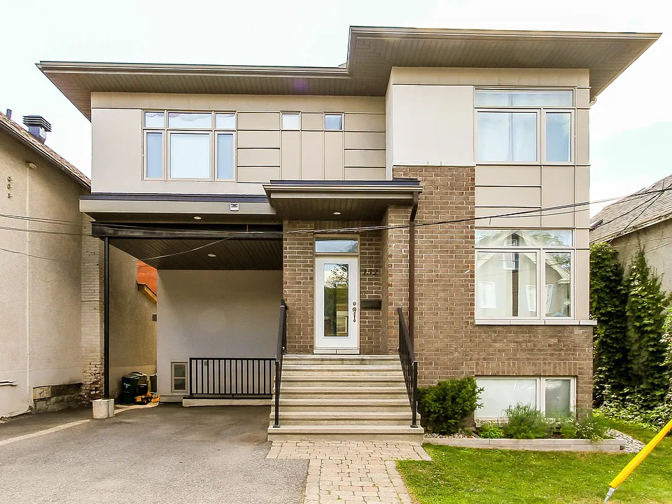 132 Glenora St