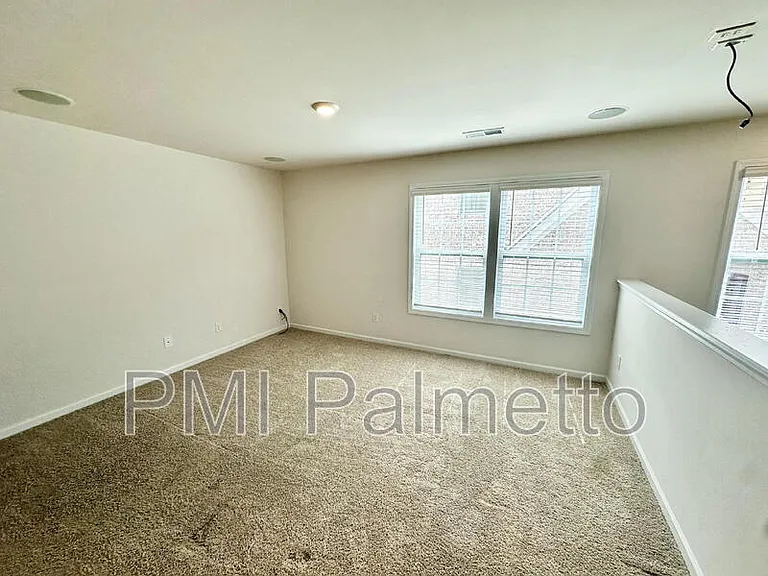 35 Golden Spur Ln — Photo 23