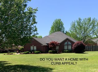 6403 Lost Creek Dr, Texarkana, TX 75503