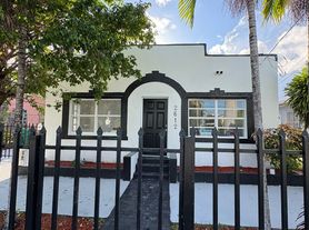 2612 NW 13th Ave