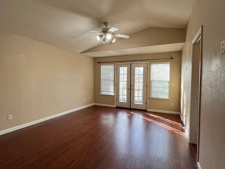 8193 Shay Cir — Photo 12