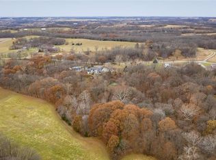 22695 Nichols Rd, Weston, MO 64098