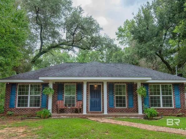 6304 Henshaw Rd, Fairhope, AL 36532