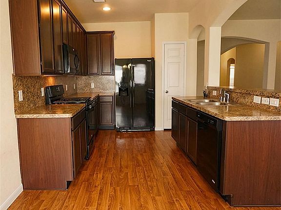 5th image of 2614 Whitetip Ct