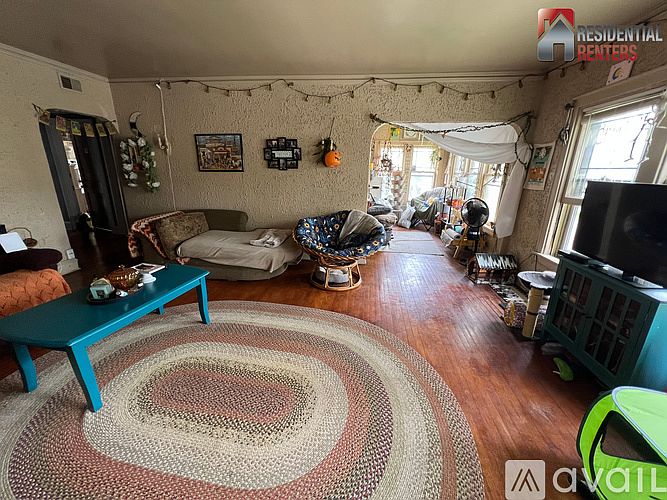 1st image of 2706 N Frederick Ave #4