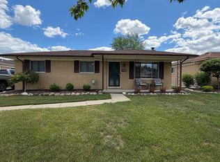 17628 Zanger St, Clinton Township, MI 48038