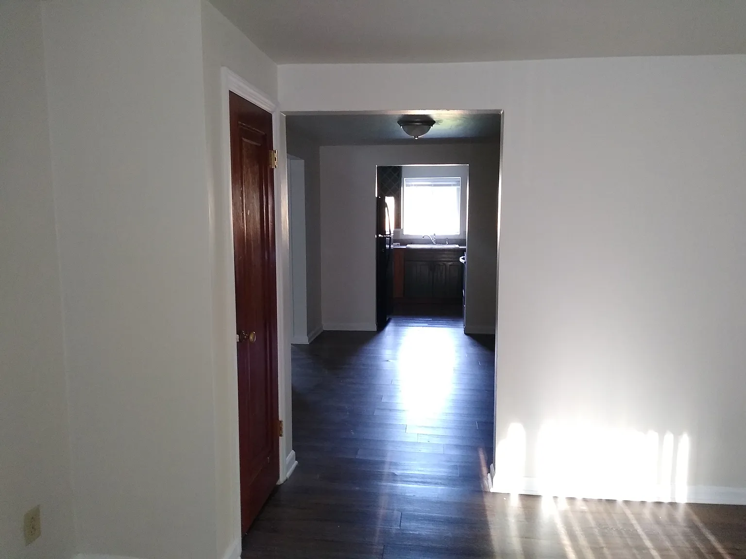 2 bed, $1,000 — Photo 4