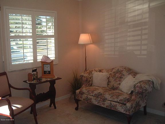 2nd image of 225 Seaport Blvd #72