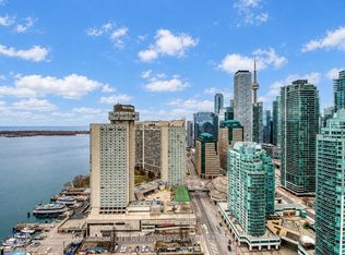 15 Queens Quay E #3204, Toronto, ON M5E 0A4