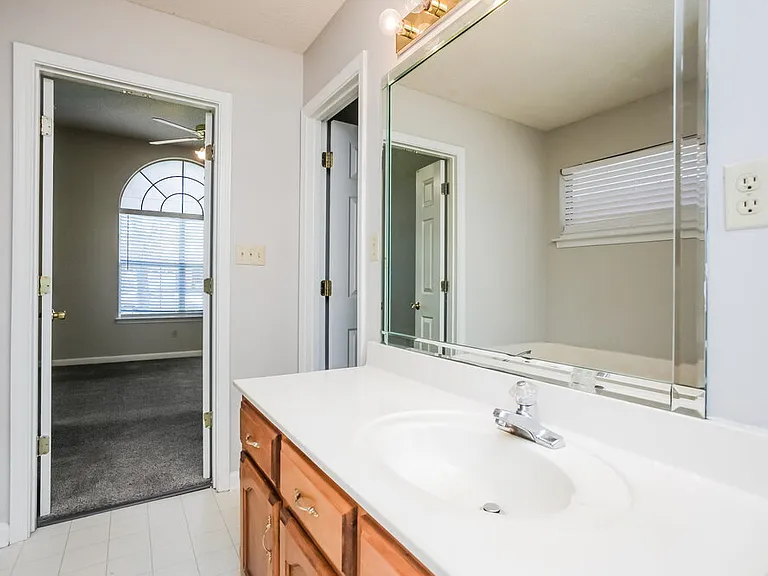 8459 Cross Point Dr — Photo 11
