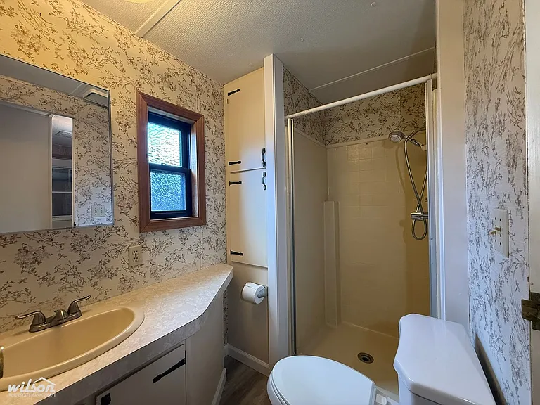 809 W Washington Ave — Photo 9