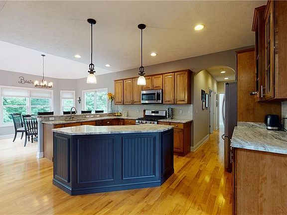 4th image of 10981 Stonewycke Dr