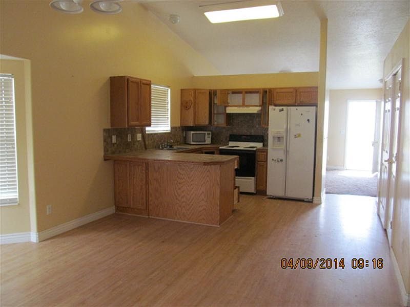 2nd image of 2371 W 2150 S