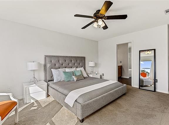3rd image of 212 Adelfa Dr