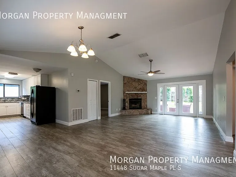 11448 Sugar Maple Pl S — Photo 5