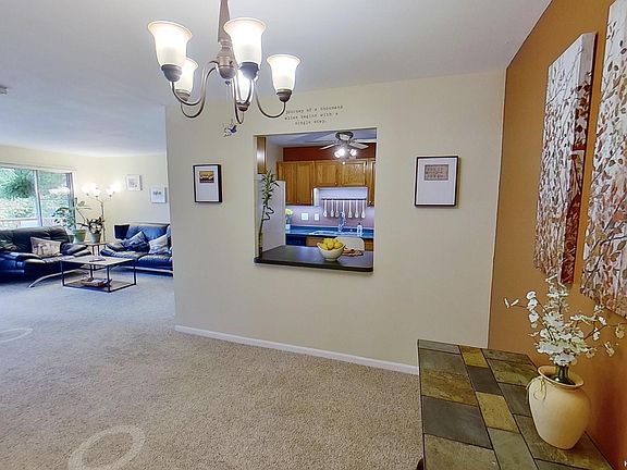 2nd image of 157 Linden Ln