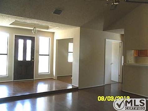 4th image of 905 Shannon Dr