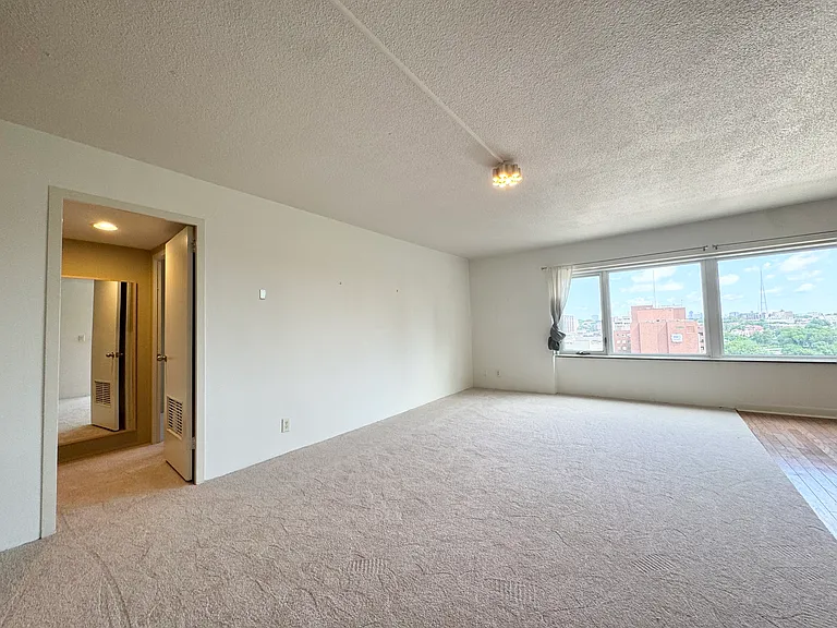 4545 Wornall Rd #1108 — Photo 11