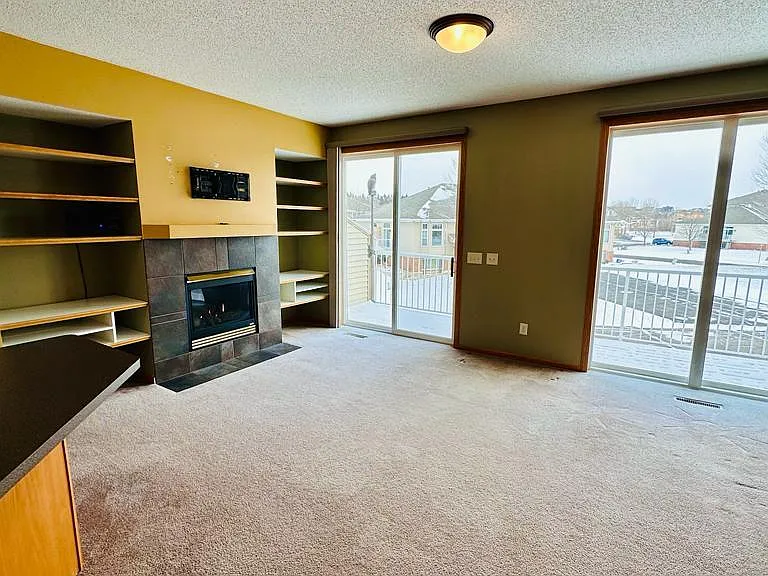 20048 Heritage Dr — Photo 3