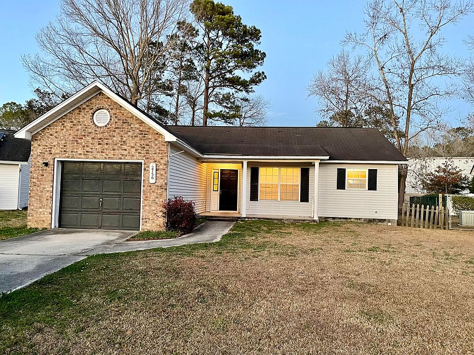 1st image of 2756 Donner Ave