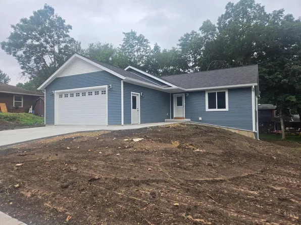 567 Ridge Street, Reedsburg, WI 53959