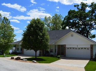 4 Quarry Riverfront Rd, Golden Eagle, IL 62036