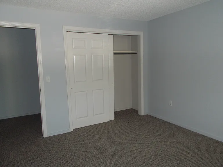 12 Saint James Pl #306 — Photo 6