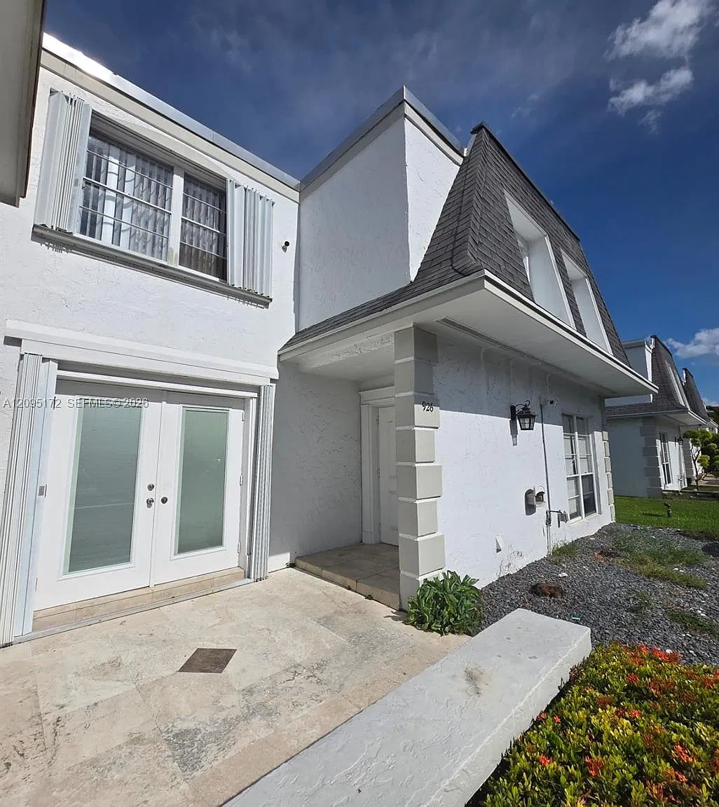 Townhouses Of Venetian Pa — Photo 2