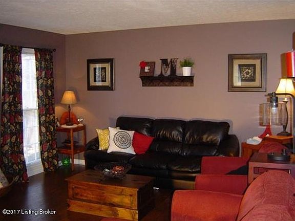 2nd image of 9209 Trentham Ln
