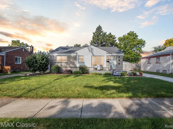 11055 Oxbow St, Livonia, MI 48150