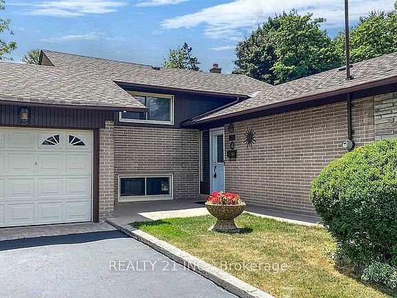 2nd image of 25 Knowlton Dr S