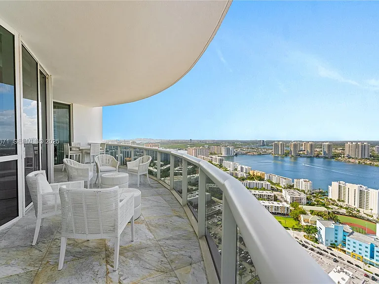 18201 Collins Ave #5001 — Photo 29