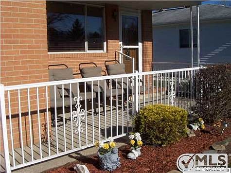 5th image of 207 Port Royal Dr