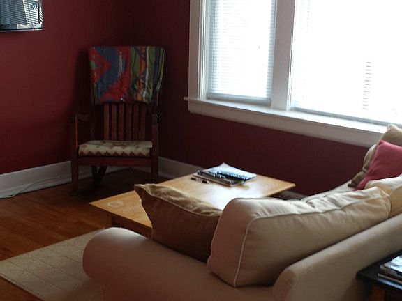 3rd image of 3810 N Kenmore Ave
