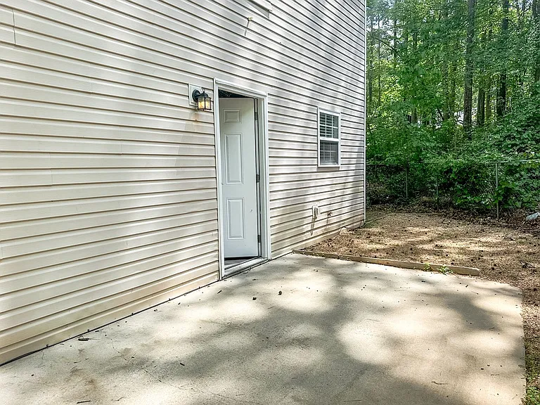 3230 Century Dr — Photo 18