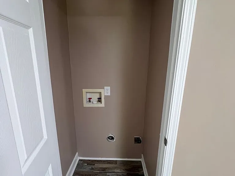 114 Radcliff Dr — Photo 10