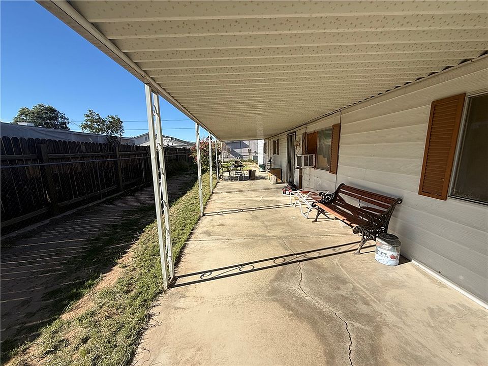 1st image of 1579 Clover Lane