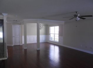 219 Grandview Dr, Hinesville, GA 31313