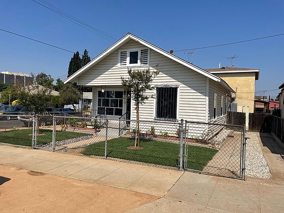 4th image of 215 Velasco St