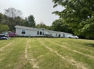 28 70th St, South Haven, MI 49090