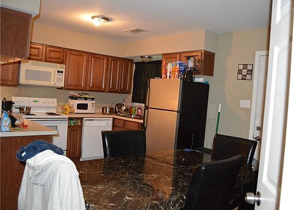 2nd image of 3922 Juno Dr