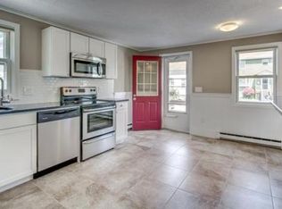 6 1/2 Sylvan St #A, Gloucester, MA 01930