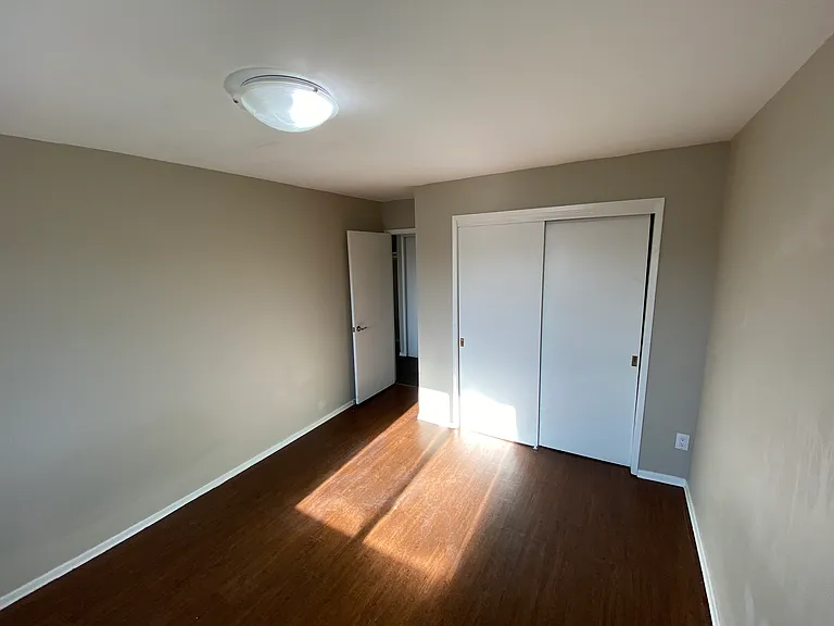 510 Burnell St #310 — Photo 18