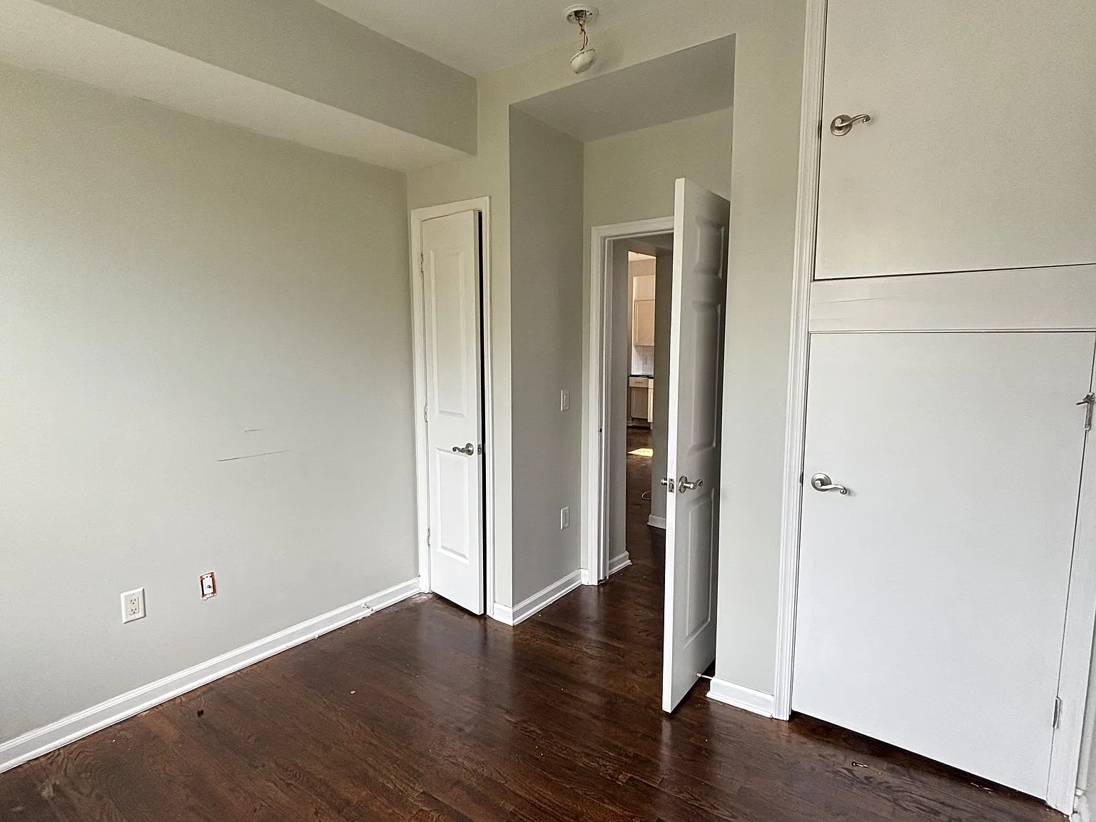 211 Summer Ave — Photo 3
